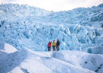 Why Is Iceland the Ultimate Destination for Adventurers?