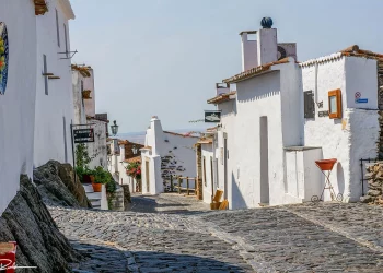 Why Are People Flocking to Portugal’s Countryside Over the Cities?