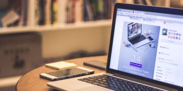 Why Are Designers Shying Away from Conventional Grid Layouts?