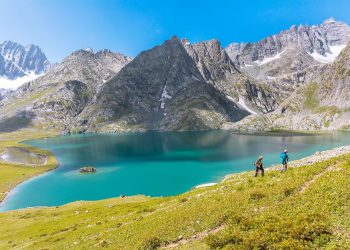 Why Do Some Trails Become Legends Among Hikers?